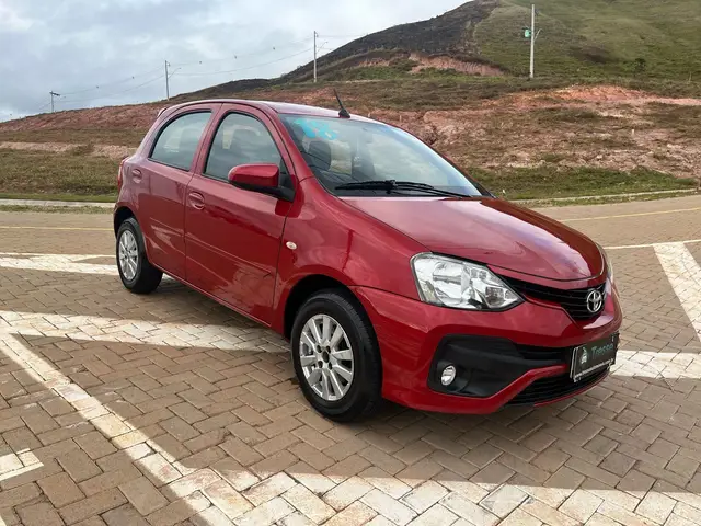 Carro Toyota Etios 2018 X 1.3 (Flex)