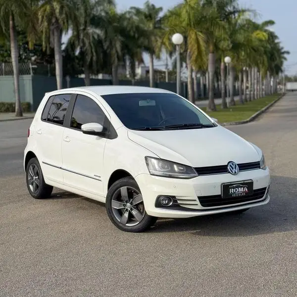 Carro Volkswagen Fox 2017 1.6 16v MSI Highline (Flex)