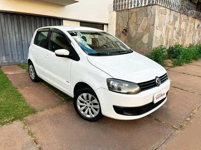Carro Volkswagen Fox 2013 1.0 TEC (Flex) 4p