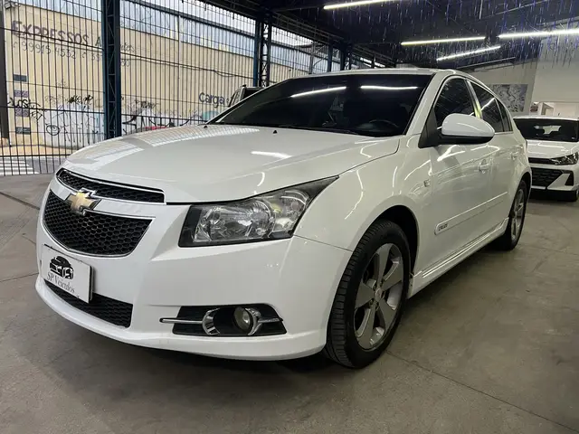 Carro Chevrolet Cruze Sport6 2013 LT 1.8 16V Ecotec (Flex)