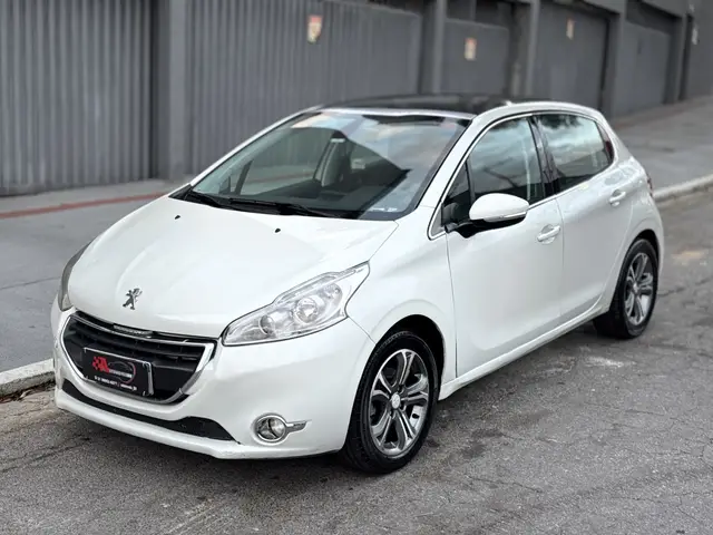 Carro Peugeot 208 2014 Griffe 1.6 16V (Flex)