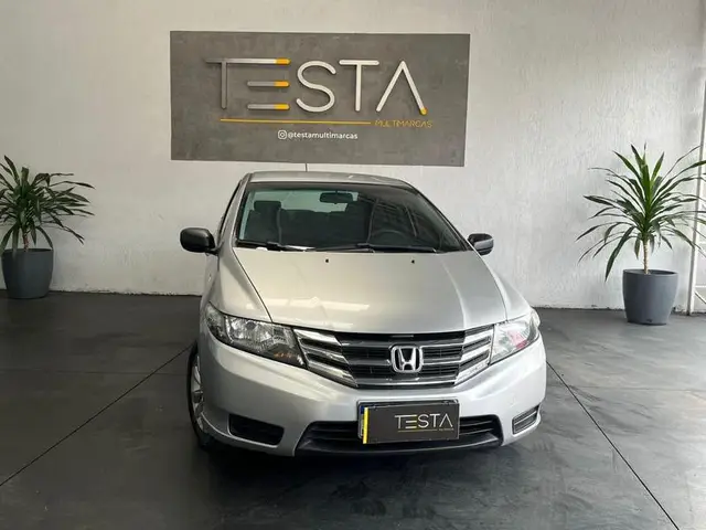 Carro Honda City 2013 LX 1.5 16V (flex)