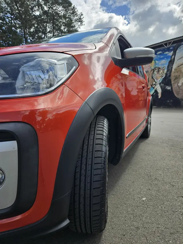 Carro Volkswagen Up! 2018 1.0 12v TSI E-Flex Cross