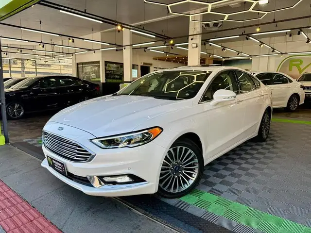 Carro Ford Fusion 2018 2.0 EcoBoost Titanium AWD (Aut)