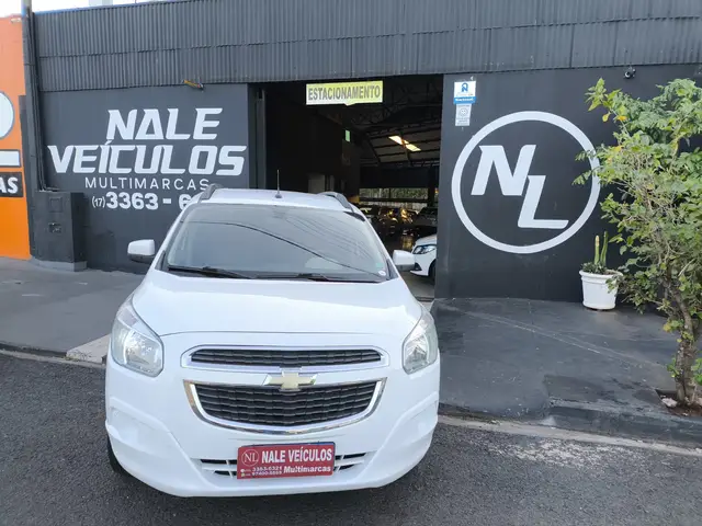 Carro Chevrolet Spin 2014 LT 5S 1.8 (Aut) (Flex)