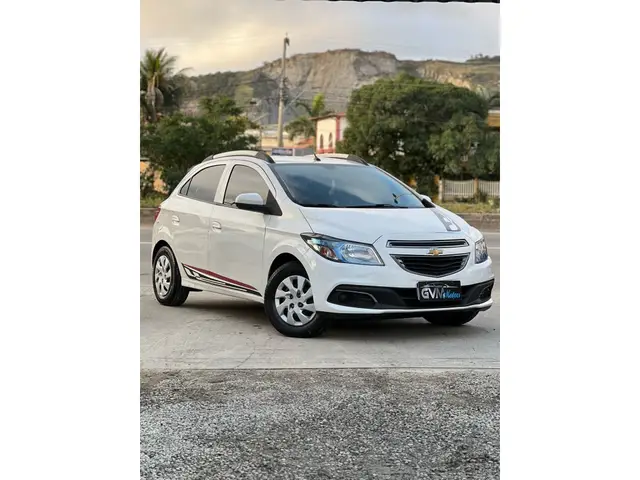 Carro Chevrolet Onix 2014 1.4 LT SPE/4