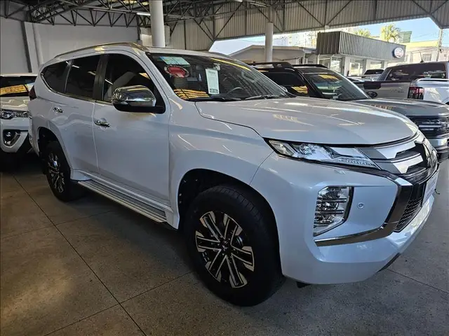 Carro Mitsubishi Pajero Sport 2024 HPE 2.4