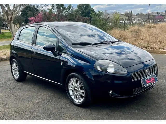 Carro Fiat Punto 2012 Attractive 1.4 (Flex)