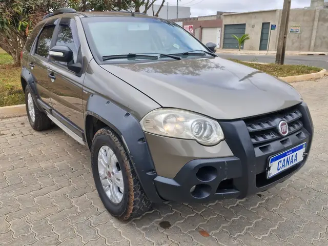 Carro Fiat Palio Weekend 2010 Adventure Locker 1.8 8V Dualogic (Flex)