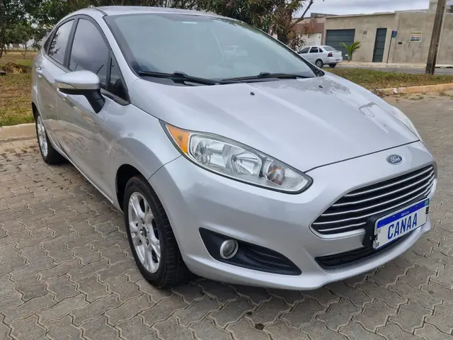 Carro Ford New Fiesta Sedan 2015 1.6 SE (Flex)