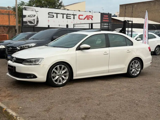 Carro Volkswagen Jetta 2013 2.0 Comfortline Tiptronic (Flex)