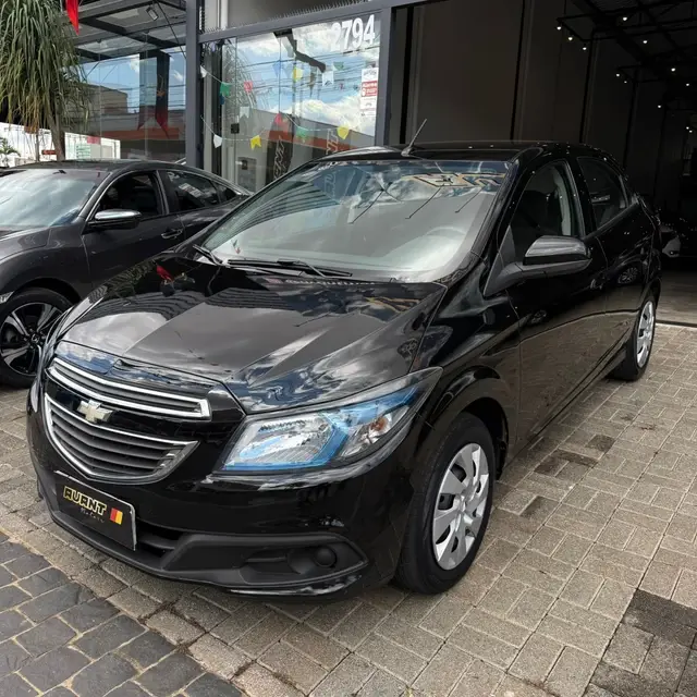 Carro Chevrolet Onix 2014 1.4 LT SPE/4
