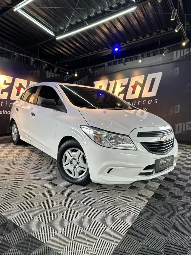 Carro Chevrolet Onix 2018 1.0 Joy SPE/4