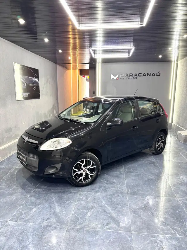 Carro Fiat Palio 2013 Attractive 1.0 8V (Flex)