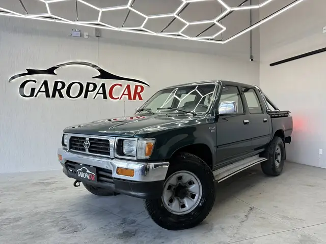 Carro Toyota Hilux Cabine Simples 2001 Hilux SR5 4x4 2.8 (cab. simples)