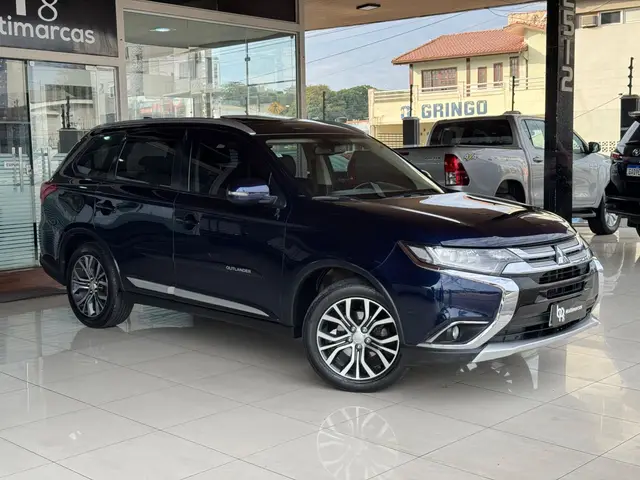 Carro Mitsubishi Outlander 2018 Comfort 2.0 16V (Aut)