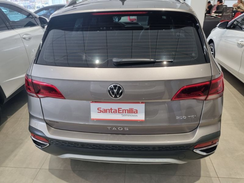 Taos Highline 1.4 TSI (Aut) (Flex)