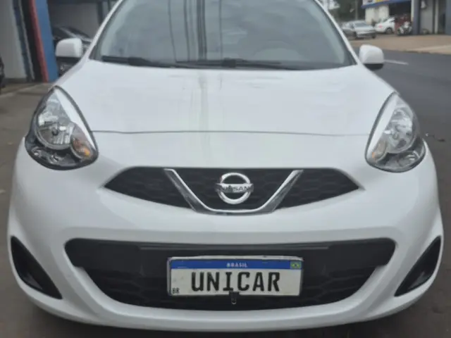 Carro Nissan March 2015 1.0 12V S (Flex)