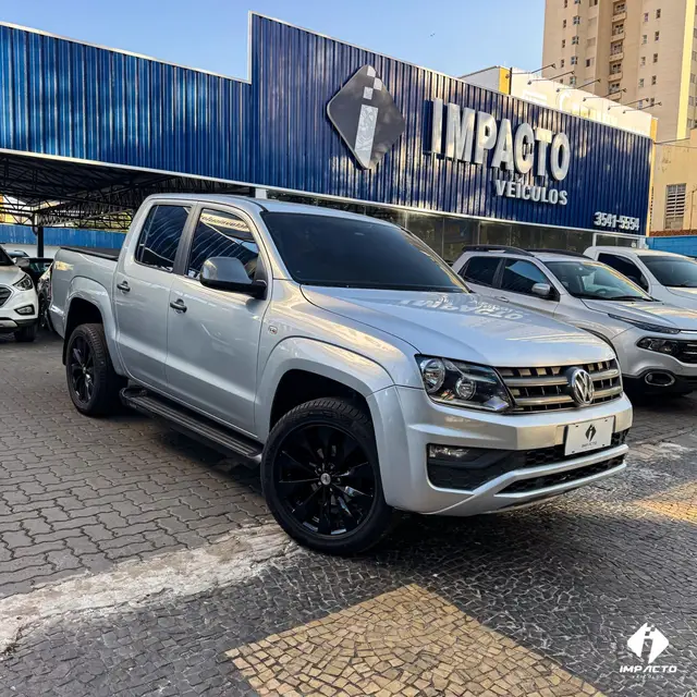 Carro Volkswagen Amarok 2019 2.0 SE 4x4 TDi (Cab Dupla)