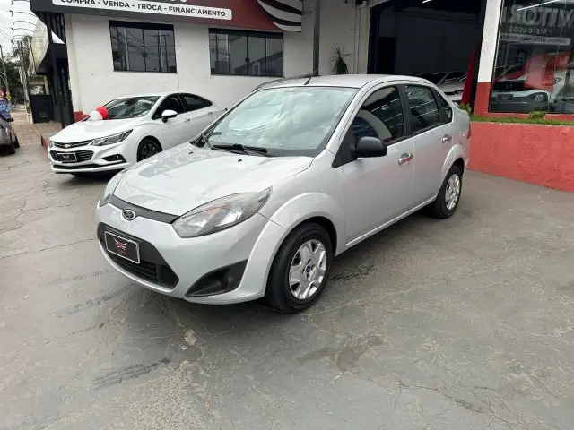 Carro Ford Fiesta Sedan 2011 1.6 (Flex)