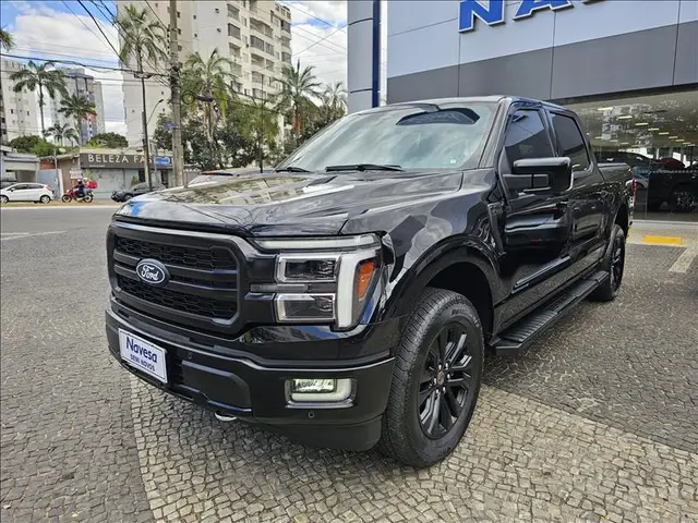 Carro Ford F-150 2024 Lariat 5.0 (Aut.)