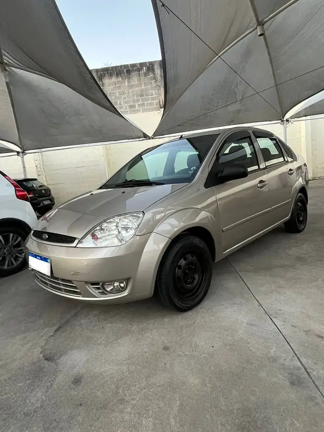 Carro Ford Fiesta Sedan 2007 First 1.6 (Flex)