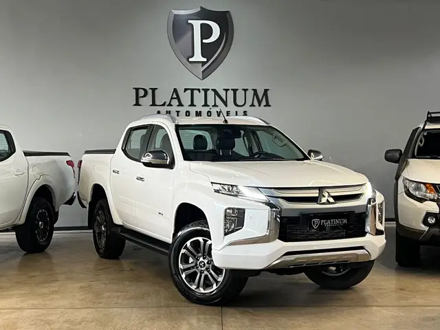 Carro Mitsubishi L200 Triton Sport 2022 HPE-S 2.4 DID-H 4x4 (Aut)