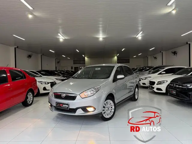 Carro Fiat Grand Siena 2013 Essence 1.6 16V (Flex)