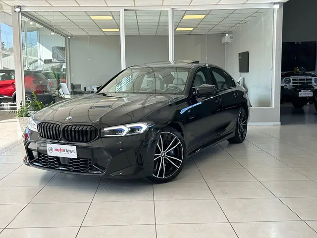 Carro BMW 320i 2024 M Sport 2.0 Turbo (Aut.)