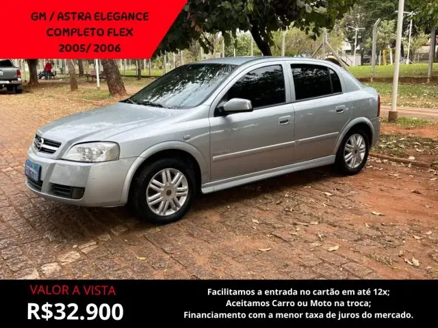 Carro Chevrolet Astra Sedan 2006 Elegance 2.0 (Flex)