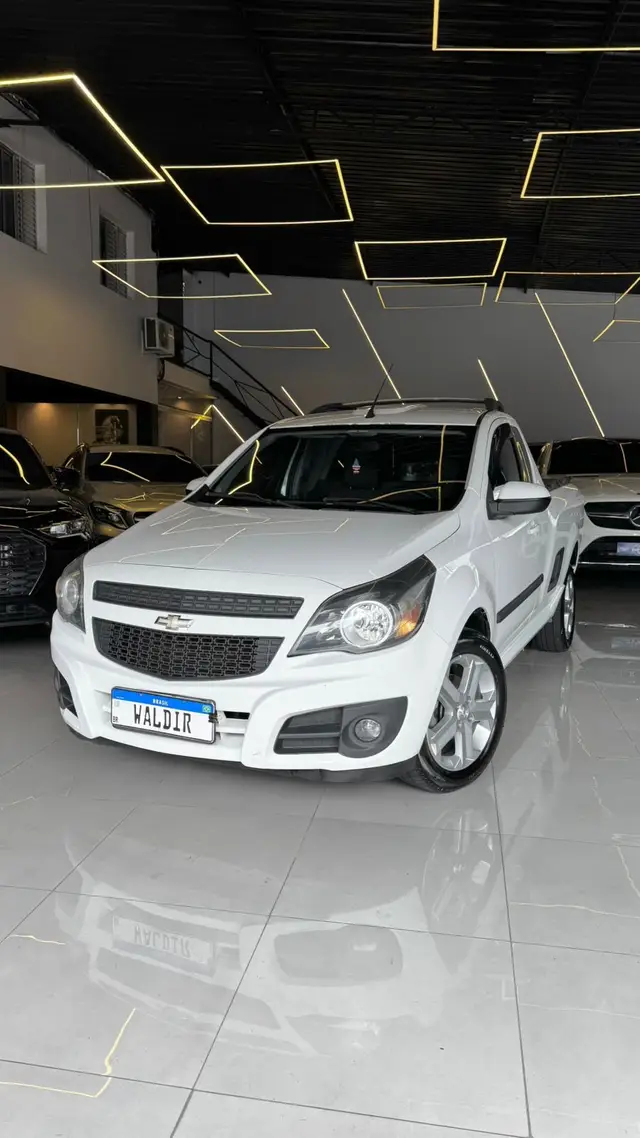 Carro Chevrolet Montana 2018 Sport 1.4 (Flex)