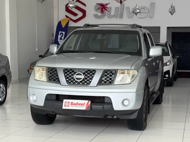Carro Nissan Frontier 2009 XE 4x2 2.5 16V (cab. dupla)