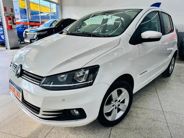 Carro Volkswagen Fox 2017 1.6 MSI Comfortline (Flex)