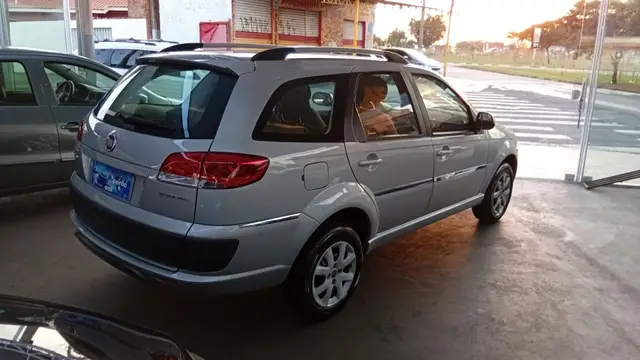Carro Fiat Palio Weekend 2016 Trekking 1.6 16V (Flex)