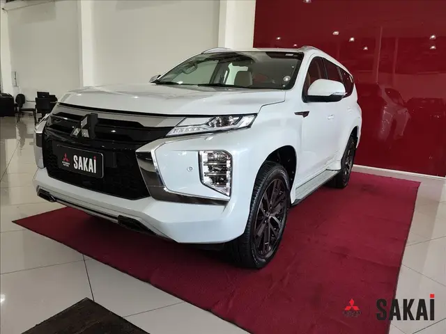 Carro Mitsubishi Pajero Sport 2024 Legend 2.4