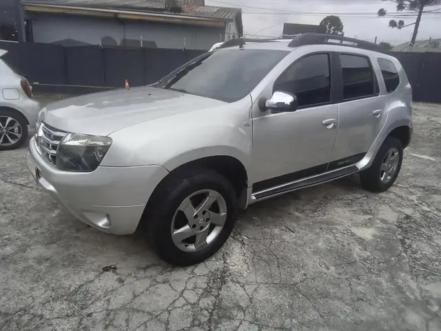 Carro Renault Duster 2014 2.0 16V Dynamique (Flex)