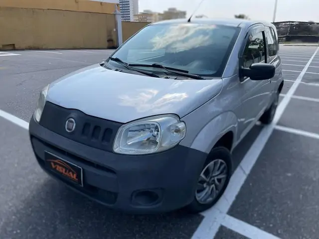 Carro Fiat Uno Mille 2012 Uno Mille Celeb. WAY ECON. 1.0 F.Flex 2p