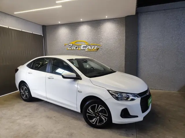 Carro Chevrolet Onix Plus 2024 LT 1.0