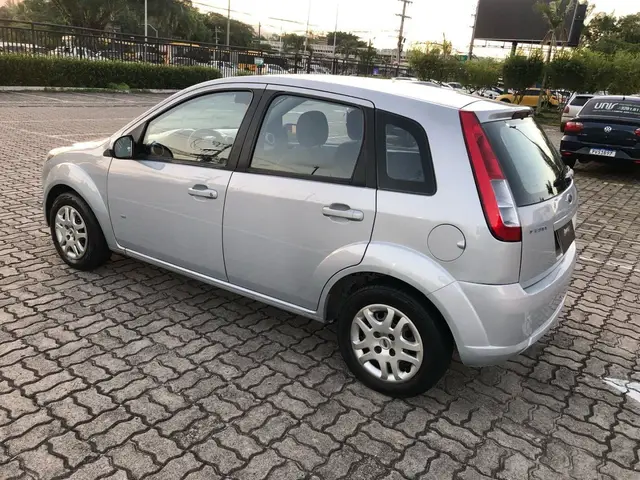 Carro Ford Fiesta Hatch 2014 SE Rocam 1.6 (Flex)