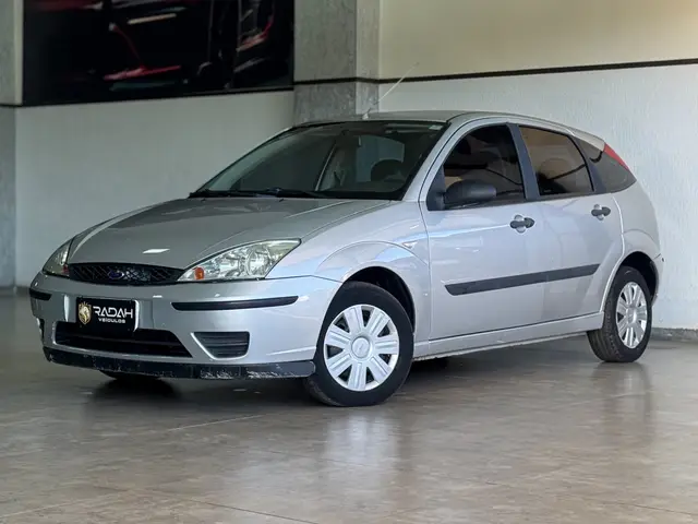 Carro Ford Focus Hatch 2008 GL 1.6 8V