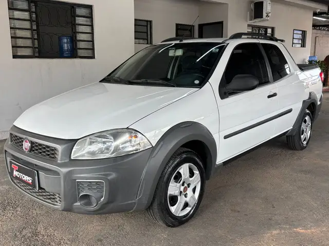 Carro Fiat Strada 2014 Working 1.4 (Flex) (Cabine Dupla)