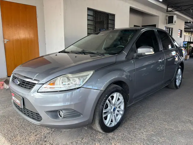 Carro Ford Focus Sedan 2013 GLX 2.0 16V (Flex)