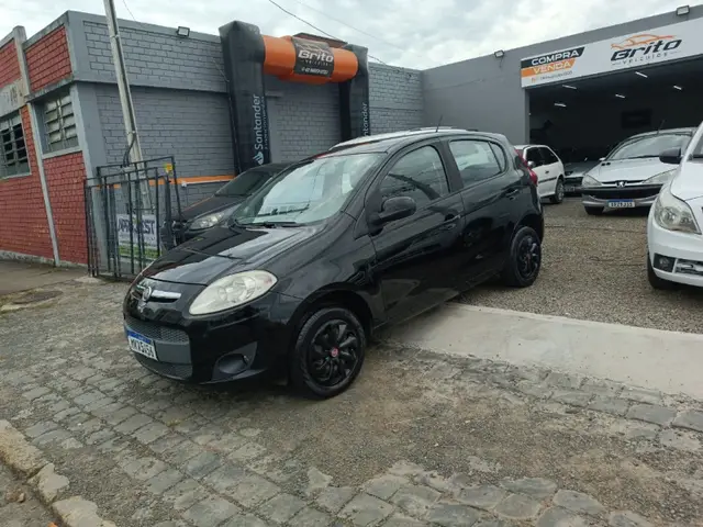Carro Fiat Palio 2013 Attractive 1.0 8V (Flex)
