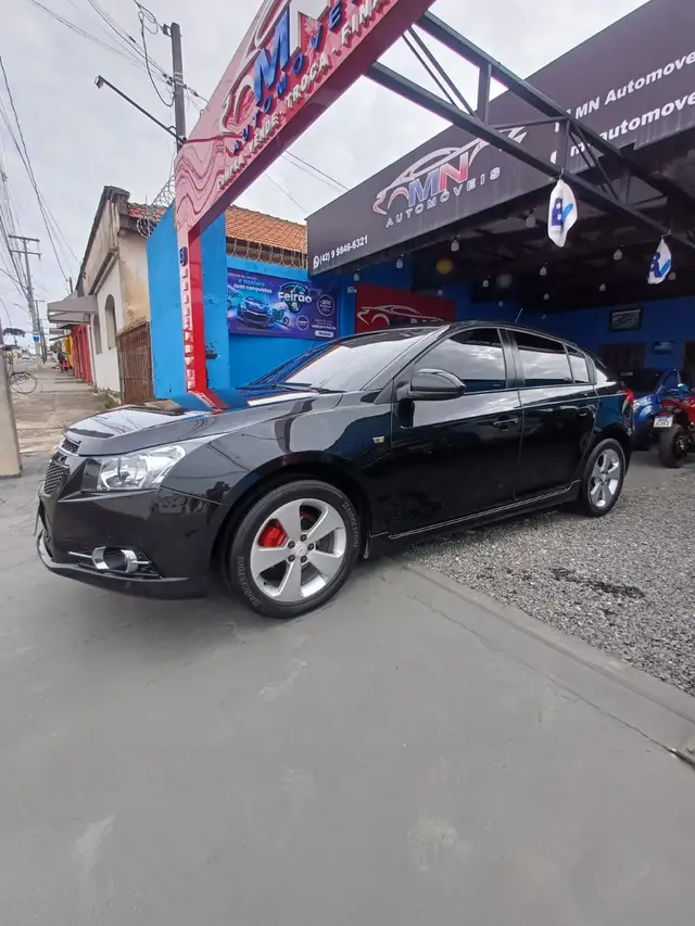 Carro Chevrolet Cruze Sport6 2013 LT 1.8 16V Ecotec (Flex)