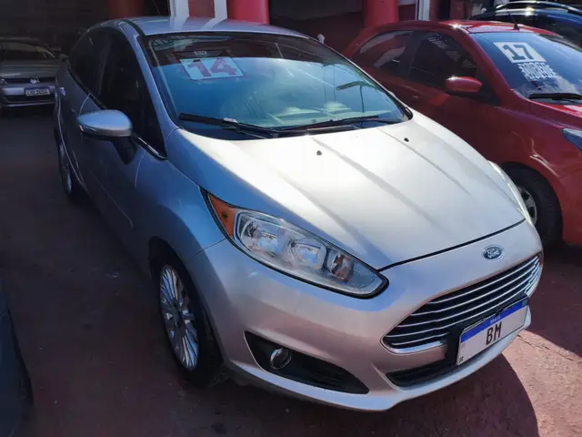 Carro Ford Fiesta Sedan 2014 SE 1.6 Rocam (Flex)