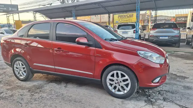 Carro Fiat Grand Siena 2014 Essence 1.6 16V (Flex)