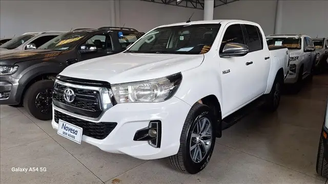 Carro Toyota Hilux Cabine Dupla 2020 Hilux 2.8 TDI SRV CD 4x4 (Aut)