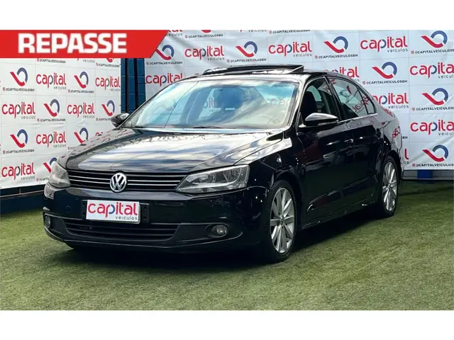 Carro Volkswagen Jetta 2012 2.0 Comfortline Tiptronic (Flex)