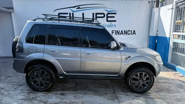 Carro Mitsubishi Pajero TR4 2012 2.0 16V 4X4 (Flex)