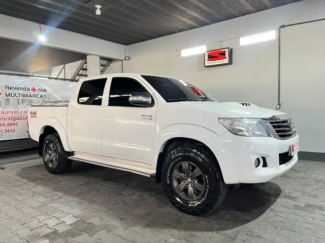 Carro Toyota Hilux Cabine Dupla 2015 Hilux 3.0 TDI 4x4 CD SRV (Aut)